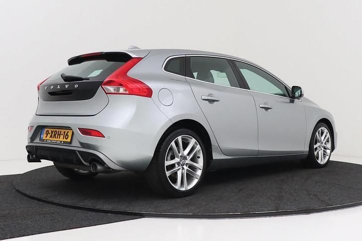 Occasion Volvo V40 R-Design 120 PK (88 kW) 2014 Grijs Stationwagen