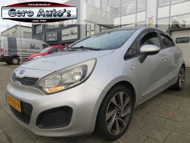 Grijs Occasion 2012 Kia Rio Comfort Hatchback | € 4.500 (Eerlijke prijs) - Afbeelding 1/4