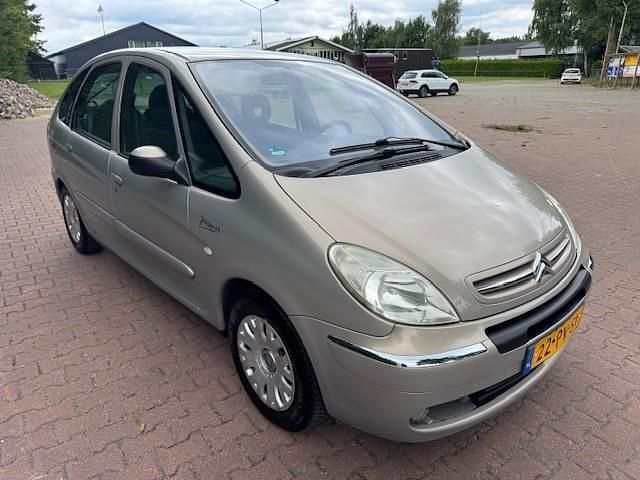 Beige Gebruikt 2005 Citroën Xsara Picasso MPV | € 1.090 (Eerlijke prijs) - Afbeelding 1/4