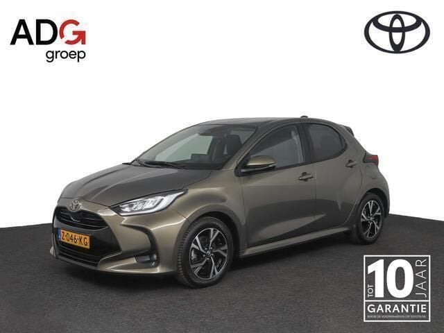 Groen Gebruikt 2024 Toyota Yaris Edition Hatchback | € 24.950 (Eerlijke prijs) - Afbeelding 1/4
