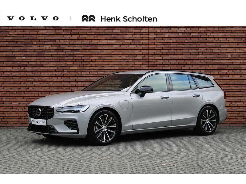 Grijs Gebruikt 2022 Volvo V60 Plus Stationwagen | € 49.950 (Duur) - Afbeelding 1/4
