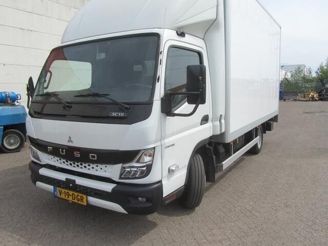 Wit Gebruikt 2024 Mitsubishi Canter Van | € 49.940 - Afbeelding 1/4