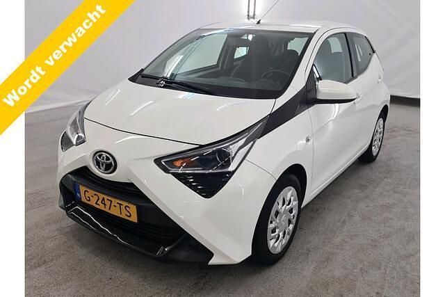 Occasion Toyota Aygo X-play 74 PK (54 kW) 2019 Wit Hatchback