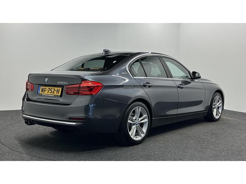 Occasion BMW 330 Executive 184 PK (135 kW) 2016 Grijs Sedan