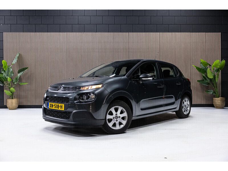 Grijs Gebruikt 2017 Citroën C3 Feel Hatchback | € 8.450 (Eerlijke prijs) - Afbeelding 1/4