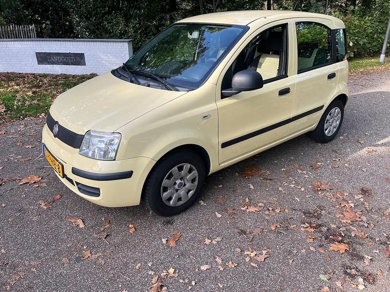 Geel Occasion 2011 Fiat Panda Active Hatchback | € 1.399 (Goede deal) - Afbeelding 1/4