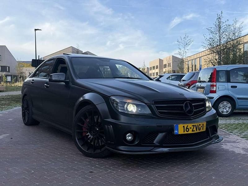 Grijs Gebruikt 2008 Mercedes C63 AMG AMG Sedan | € 29.995 (Iets duurder) - Afbeelding 1/4