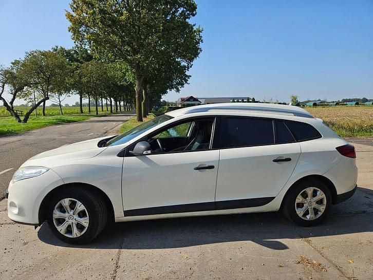 Occasion Renault Mégane III Dynamique 90 PK (66 kW) 2011