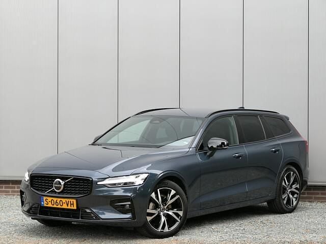 Blauw Gebruikt 2022 Volvo V60 Plus Stationwagen | € 38.999 (Eerlijke prijs) - Afbeelding 1/4