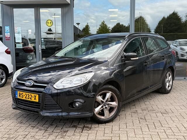 Zwart Gebruikt 2012 Ford Focus Trend Stationwagen | € 3.450 (Goede deal) - Afbeelding 1/4