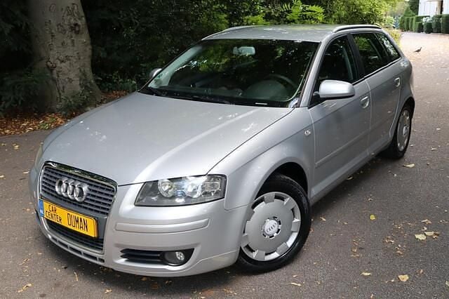 Occasion Audi A3 Sportback Attraction 116 PK (85 kW) 2006 Grijs Hatchback