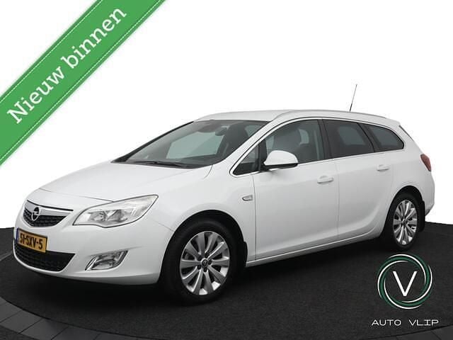 Wit Gebruikt 2012 Opel Astra Edition Stationwagen | € 4.450 (Eerlijke prijs) - Afbeelding 1/4