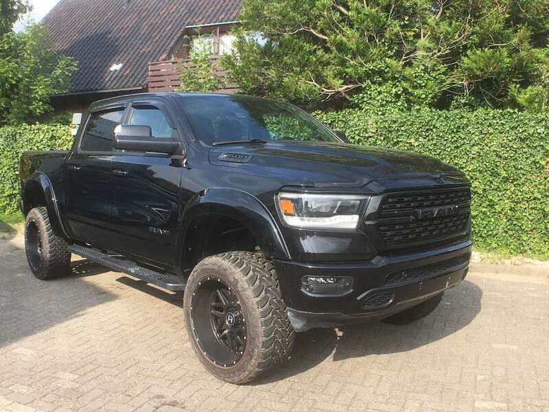Zwart Gebruikt 2022 Dodge Ram Pickup | € 58.750 (Iets duurder) - Afbeelding 1/4