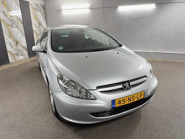 Occasion Peugeot 307 CC 2004 Grijs (metallic) Cabriolet