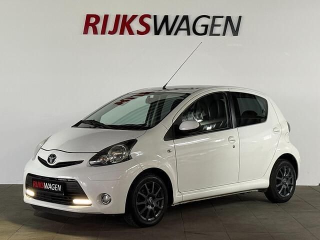 Occasion Toyota Aygo 68 PK (50 kW) 2012 Wit Hatchback