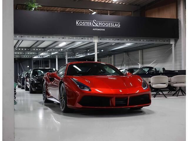 Rood Gebruikt 2018 Ferrari 488 Coupé | € 282.950 - Afbeelding 1/4