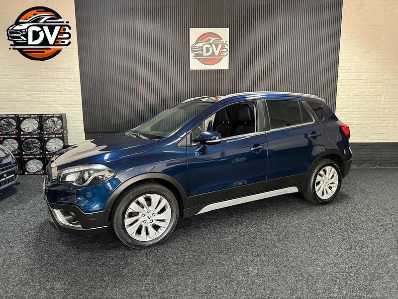 Blauw (metallic) Gebruikt 2017 Suzuki SX4 S-Cross SUV | € 13.445 (Super prijs) - Afbeelding 1/4