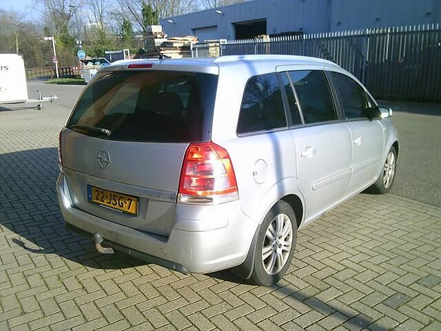 Occasion Opel Zafira Cosmo 140 PK (102 kW) 2009 Grijs MPV