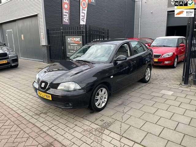 Zwart Occasion 2003 Seat Cordoba Sedan | € 1.499 (Eerlijke prijs) - Afbeelding 1/4