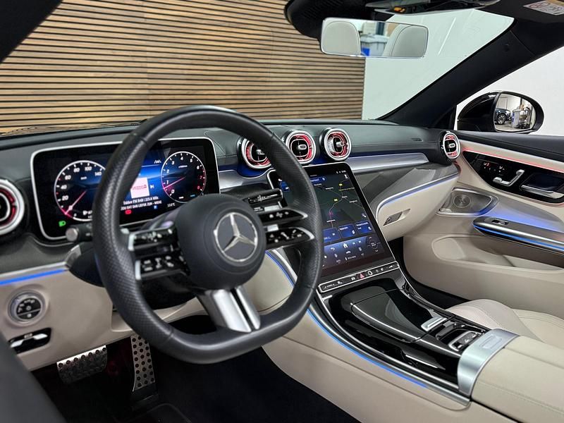 Occasion Mercedes CLE200 AMG line 204 PK (150 kW) 2024 Zwart Cabriolet