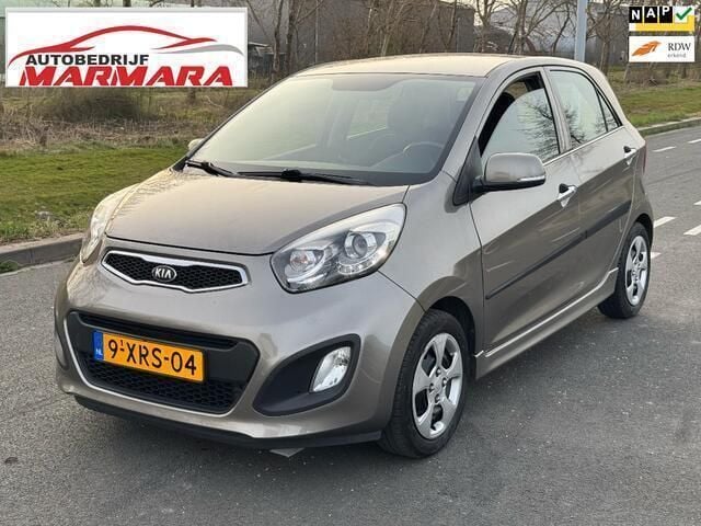 Grijs Gebruikt 2014 Kia Picanto Hatchback | € 6.499 (Eerlijke prijs) - Afbeelding 1/4