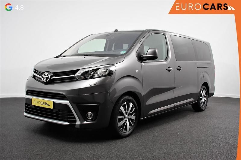 Grijs Occasion 2022 Toyota Proace Cool MPV | € 54.990 - Afbeelding 1/4
