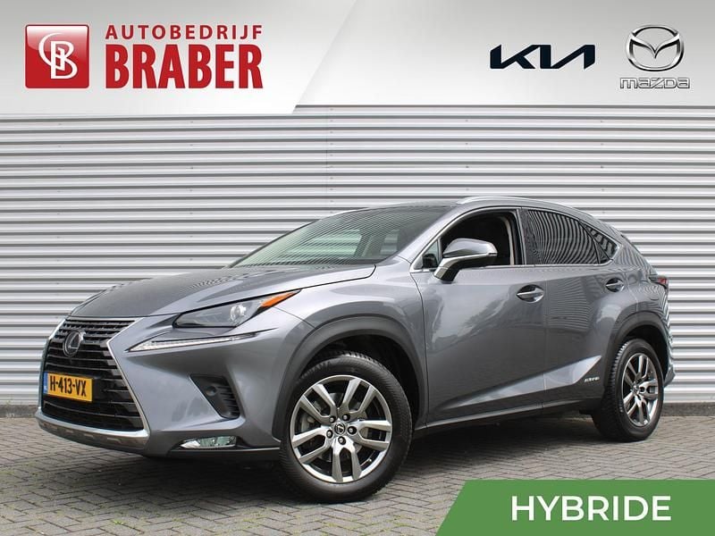 Grijs Gebruikt 2020 Lexus NX300h Sport Line SUV | € 37.495 (Eerlijke prijs) - Afbeelding 1/4