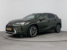 Terrane khaki (donker groen metallic) Gebruikt 2024 Lexus UX 300e Luxury Line SUV | € 47.450 - Afbeelding 1/4