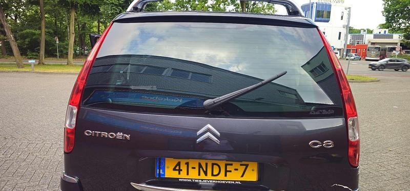 Grijs Gebruikt 2010 Citroën C8 Tendance MPV | € 2.750 - Afbeelding 1/4