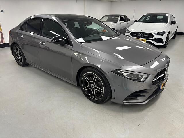 Occasion Mercedes A180 Business 136 PK (100 kW) 2023 Grijs Sedan