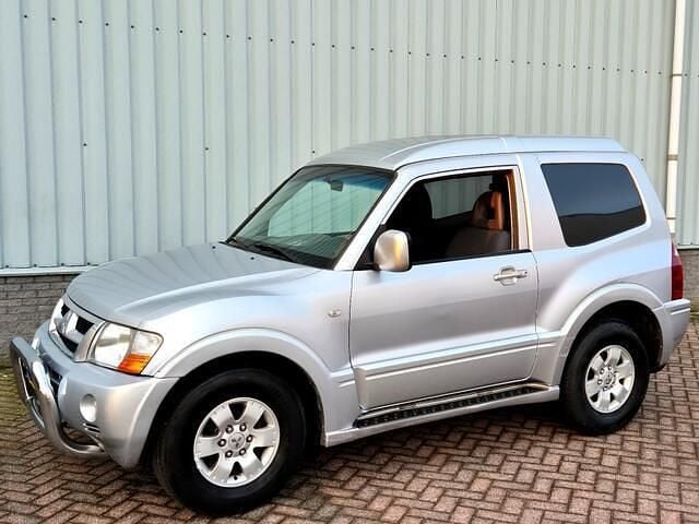 Occasion Mitsubishi Pajero 161 PK (118 kW) 2006 Grijs SUV