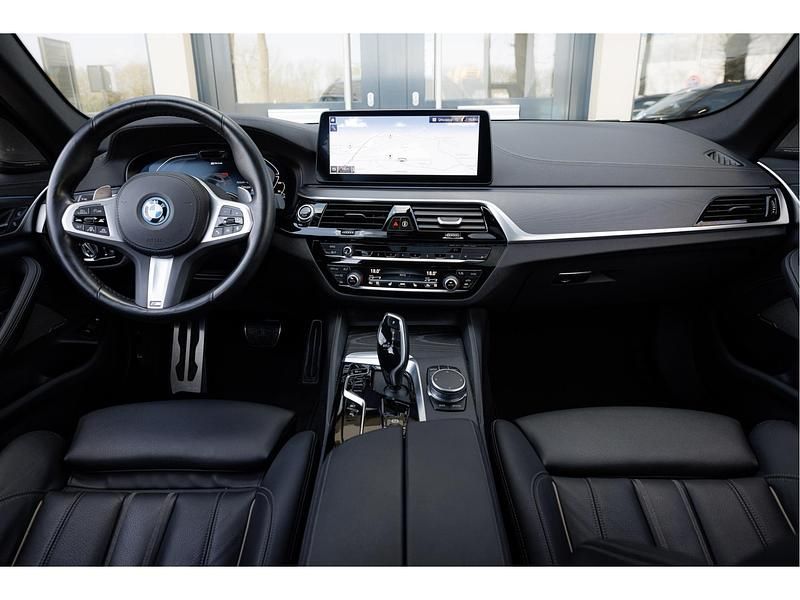 Occasion BMW 530 Executive 184 PK (135 kW) 2022 Zwart Stationwagen