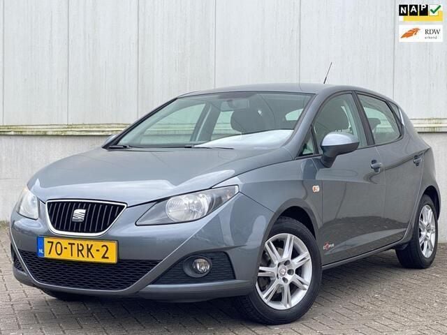 Grijs Gebruikt 2012 Seat Ibiza SC Style Hatchback | € 4.995 (Eerlijke prijs) - Afbeelding 1/4
