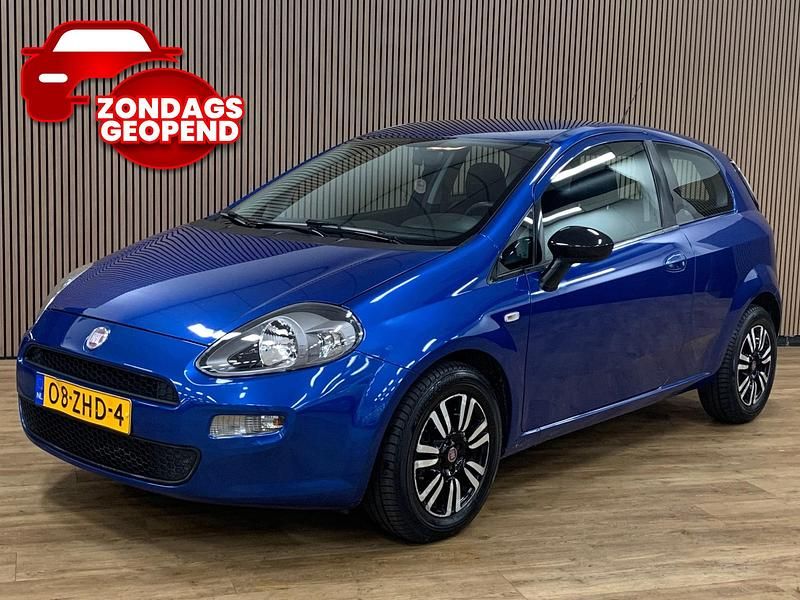 Blauw Gebruikt 2012 Fiat Punto Easy Hatchback | € 4.445 (Iets duurder) - Afbeelding 1/4