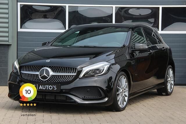 Zwart Gebruikt 2018 Mercedes A200 AMG line Hatchback | € 21.850 (Eerlijke prijs) - Afbeelding 1/4