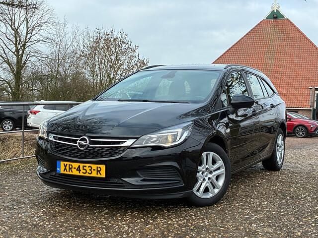 Occasion Opel Astra Edition 105 PK (77 kW) 2019 Zwart Stationwagen