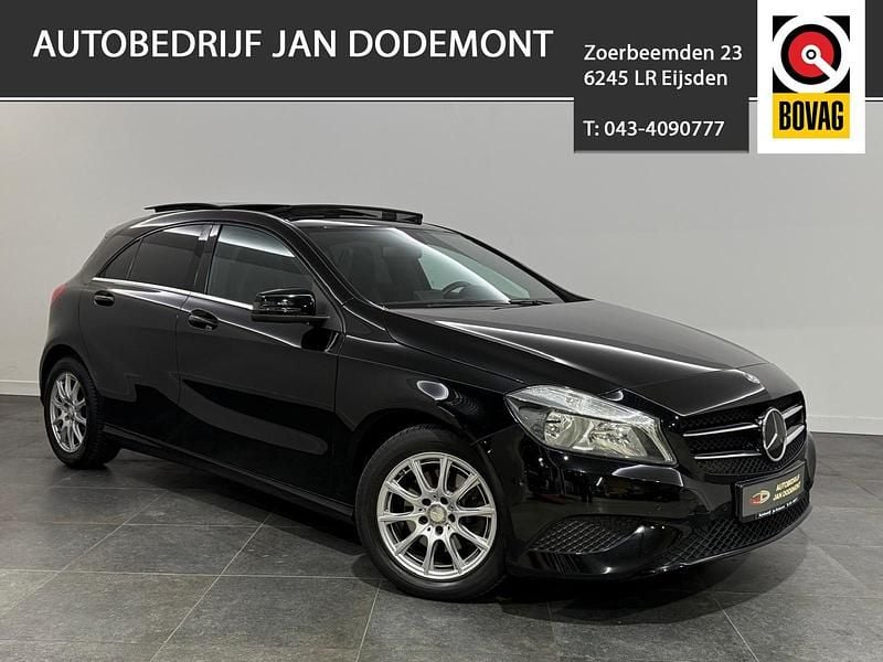 Zwart Gebruikt 2014 Mercedes A180 Prestige Hatchback | € 10.750 (Goede deal) - Afbeelding 1/4