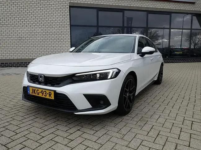 Nieuw Honda Civic Advance 143 PK (105 kW) 2025 Wit Hatchback