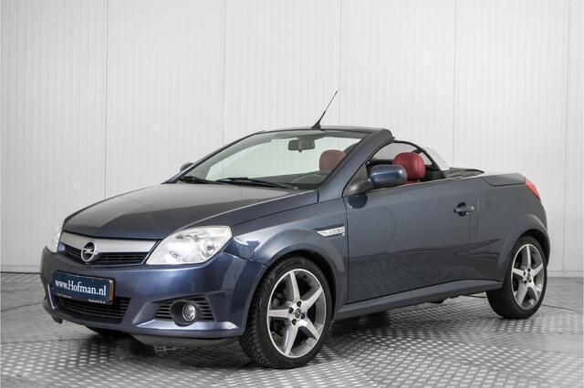 Blauw Gebruikt 2006 Opel Tigra Enjoy Cabriolet | € 4.900 - Afbeelding 1/4
