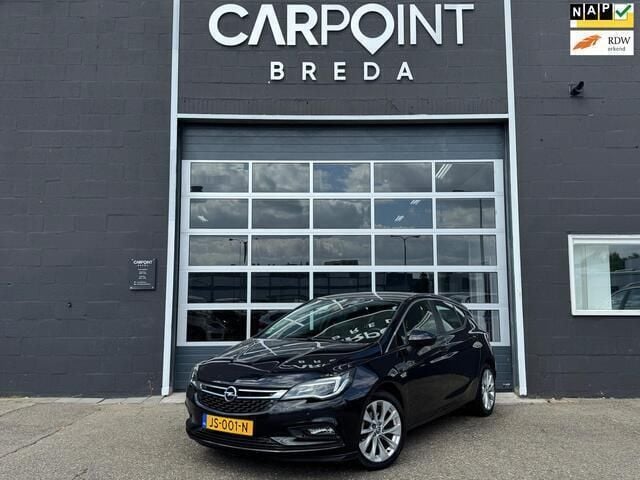Zwart Gebruikt 2016 Opel Astra Edition Hatchback | € 7.995 (Eerlijke prijs) - Afbeelding 1/4