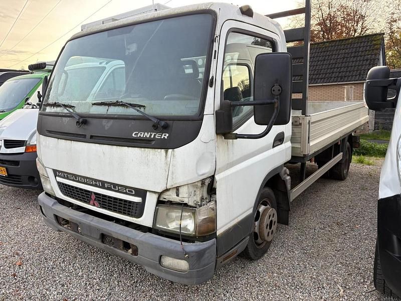 Wit Gebruikt 2010 Mitsubishi Canter Cabriolet | € 2.400 - Afbeelding 1/4