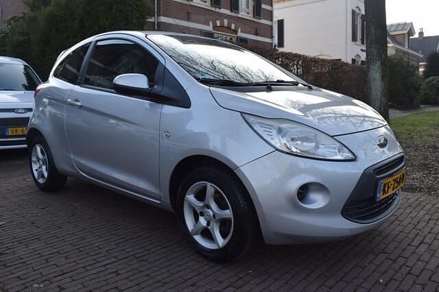 Occasion Ford Ka Champions Edition 69 PK (50 kW) 2012 Zilver Hatchback