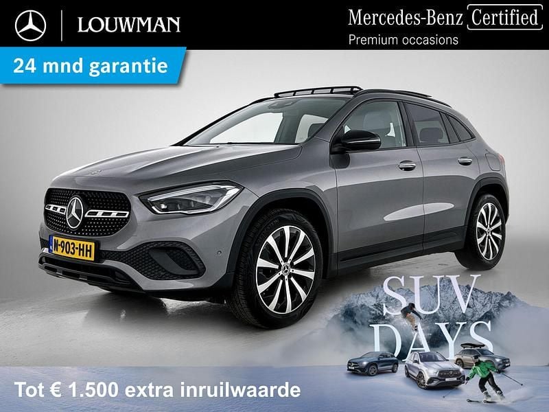 Berggrijs metaalkleur metallic Gebruikt 2021 Mercedes GLA200 Luxury SUV | € 32.945 (Goede deal) - Afbeelding 1/4
