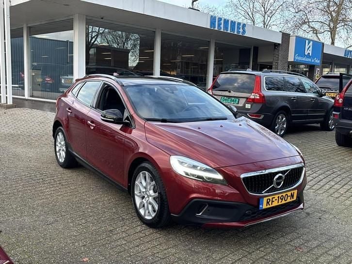 Gebruikt 2017 Volvo V40 CC Stationwagen | € 18.700 (Super prijs) - Afbeelding 1/4