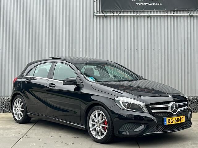 Occasion Mercedes A200 Prestige 136 PK (100 kW) 2013 Zwart (metallic) Hatchback