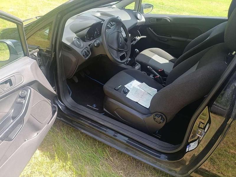 Gebruikt 2016 Ford Fiesta Titanium Hatchback | € 3.400 (Super prijs) - Afbeelding 1/4