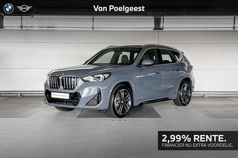 Grijs Gebruikt 2024 BMW iX1 M Sport SUV | € 45.900 (Eerlijke prijs) - Afbeelding 1/4