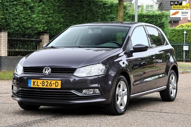 Grijs Gebruikt 2016 VW Polo Comfortline Hatchback | € 11.945 (Eerlijke prijs) - Afbeelding 1/4