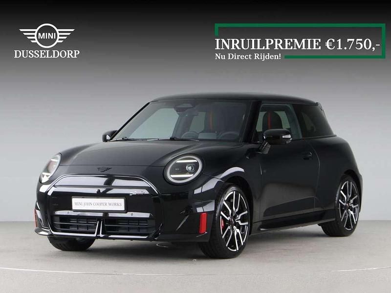 Zwart Nieuw 2025 Mini Cooper Hatchback | € 45.890 - Afbeelding 1/4