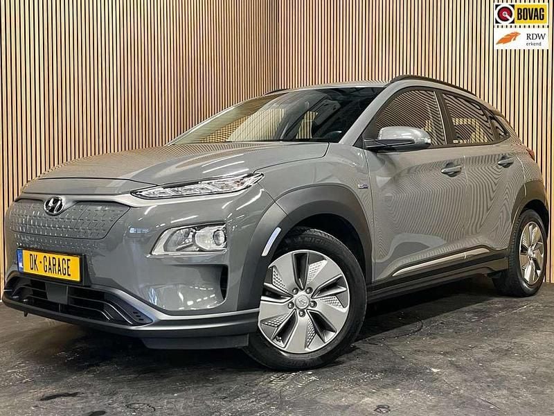 Grijs Occasion 2020 Hyundai Kona Comfort SUV | € 13.695 (Super prijs) - Afbeelding 1/2